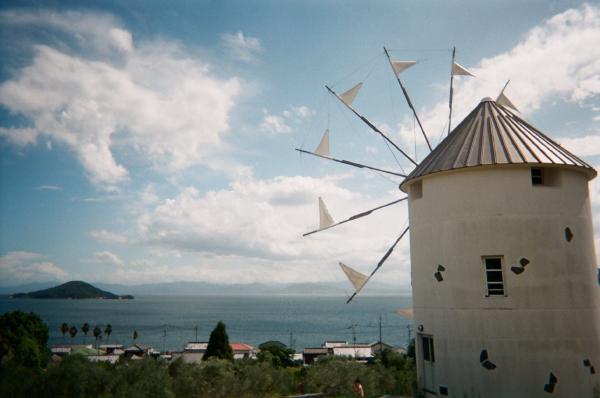 windmill_sea.JPG